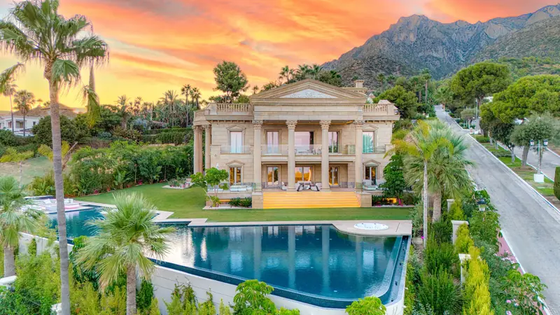 Villa El Chardenall – luxury villa in Puerto Banus, Marbella (1)